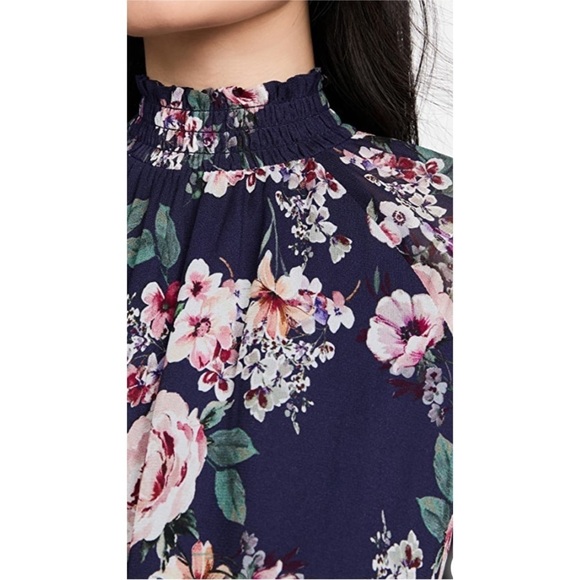 Yumi Kim Class Act Floral Dress Sheer Sleeves High Neck Ruffle Hem Size Medium - Picture 4 of 12